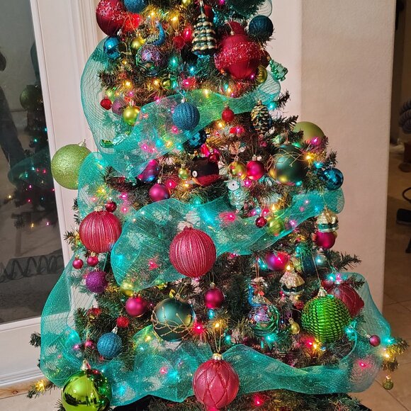 Meet - Picture 1 of 1